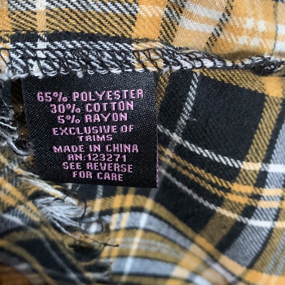 Crop flannel - Picture 6 of 6